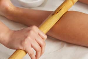 bamboo massaggio gambe