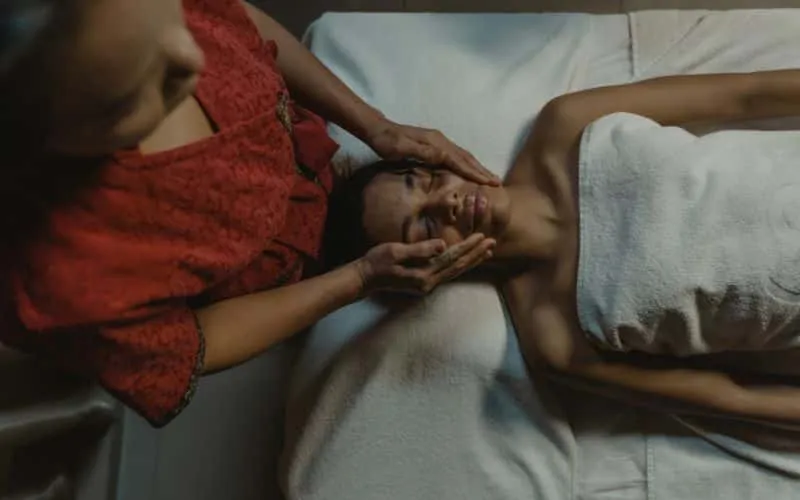 foto di una massaggiatrice cinese