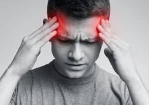 massaggiare le tempie può alleviare il mal di testa